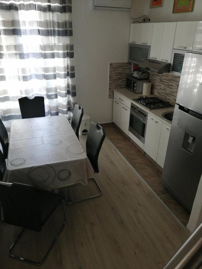 Centar Njivice Apartman Kültér fotó