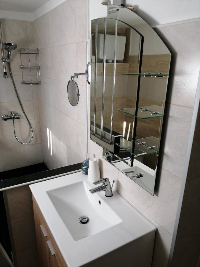 Centar Njivice Apartman Kültér fotó