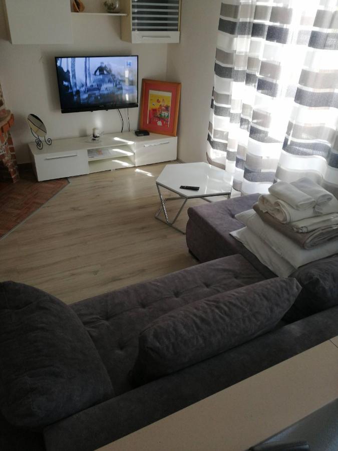 Centar Njivice Apartman Kültér fotó