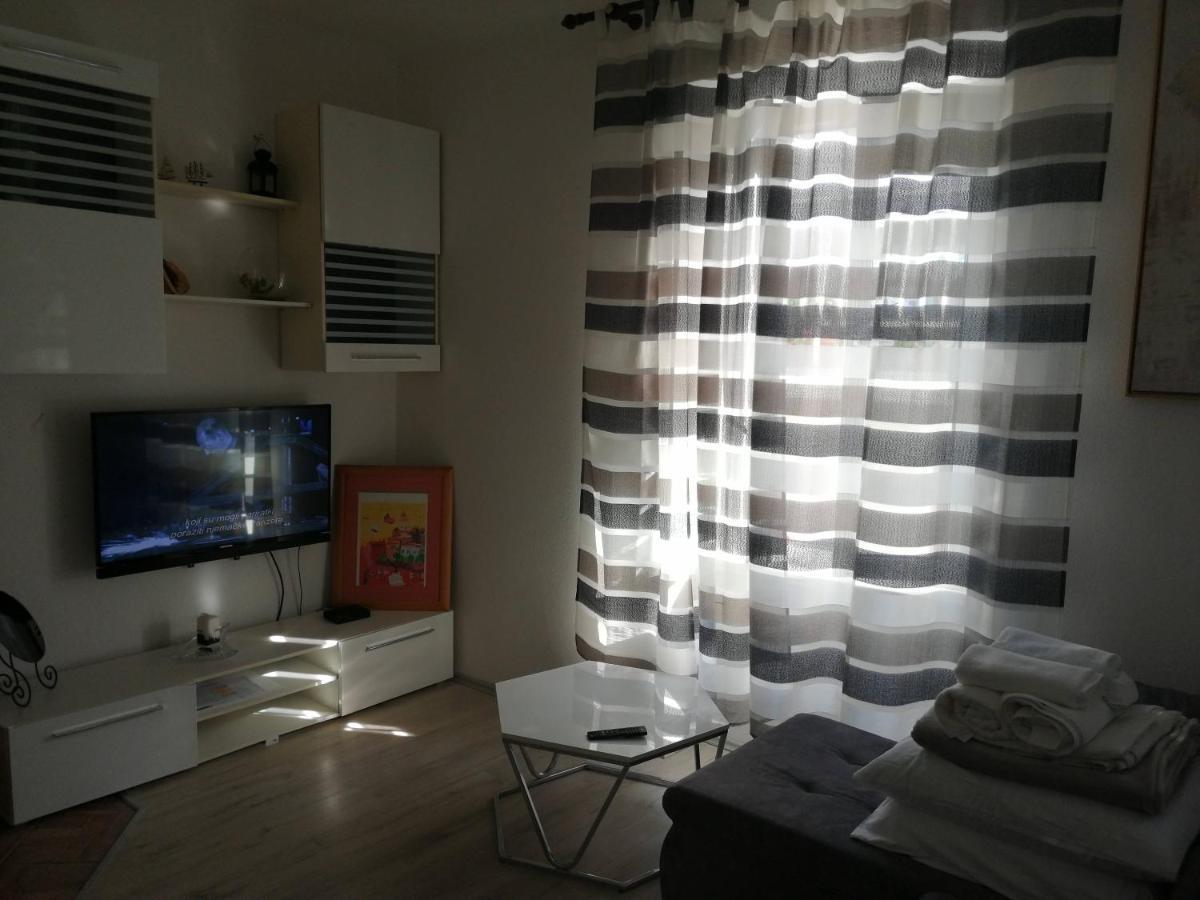Centar Njivice Apartman Kültér fotó